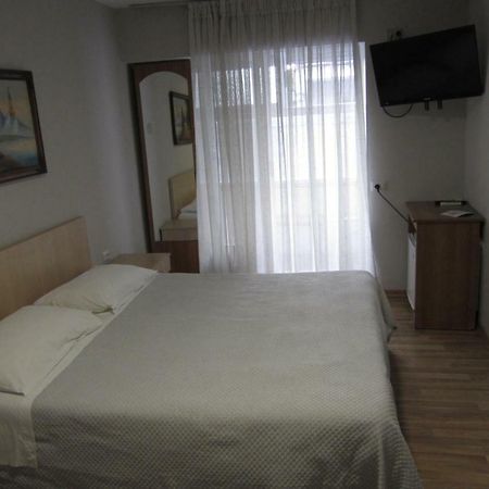 Salku Serviced Rooms Tirana Exterior foto